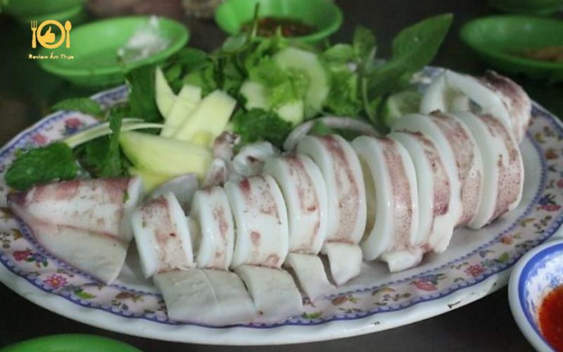 Mực một nắng làm gì ngon? Chia sẻ cách làm mực đơn giản, chi tiết 9 mực một nắng làm gì ngon