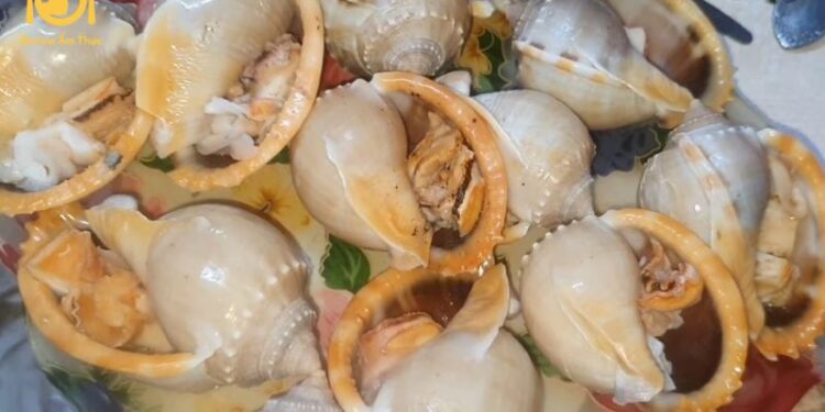 ốc tỏi nướng
