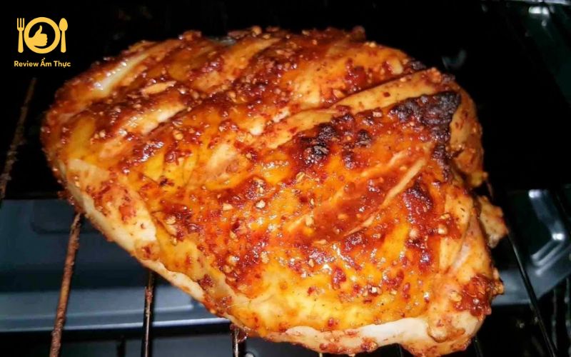Làm món ức gà nướng mật ong ngon đúng điệu với các bước dễ dàng 14 ức gà nướng mật ong
