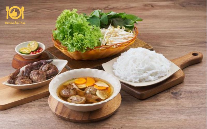 Review bún chả Hà Nội 1982 - Quán có gì hấp dẫn và đặc biệt? 7 Bún chả Hà Nội 1982