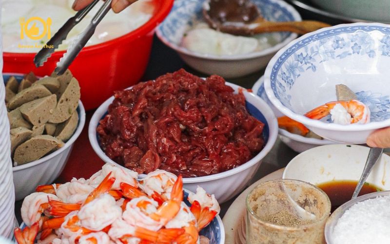 Review quán bún nước cô Dung - Điểm ăn uống nổi tiếng tại Sài Gòn 11 bún nước cô dung