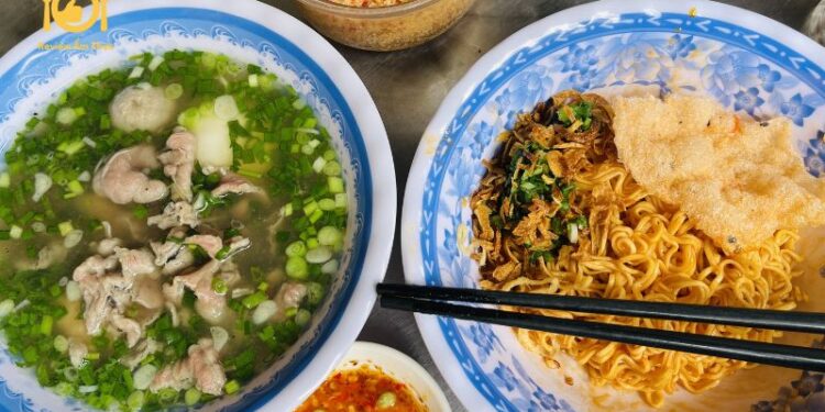 bún nước cô dung