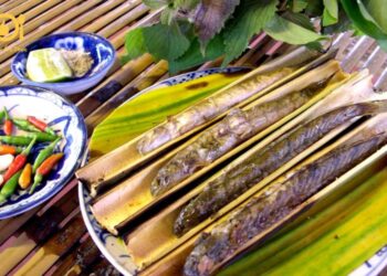 cá kèo nướng ống sậy