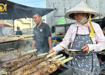 cá lóc nướng cúc bụi