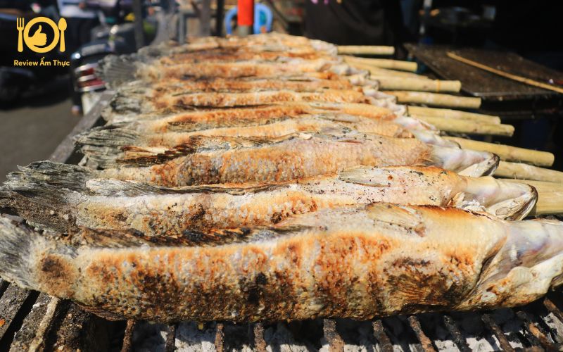 Cơm chiều ngon miệng cùng cách làm món cá lóc nướng sa tế đậm đà 8 cá lóc nướng sa tế