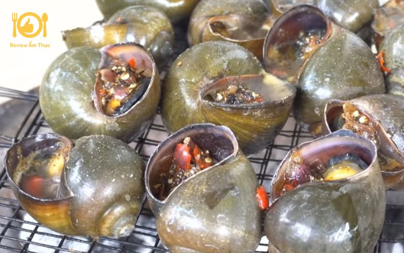 Lưu ngay 4 cách làm ốc nướng sa tế dân dã, ăn một lần nhớ mãi 8 Cách làm ốc nướng sa tế với ốc bươu cay ngon