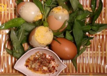 cách làm trứng gà nướng bằng lò nướng