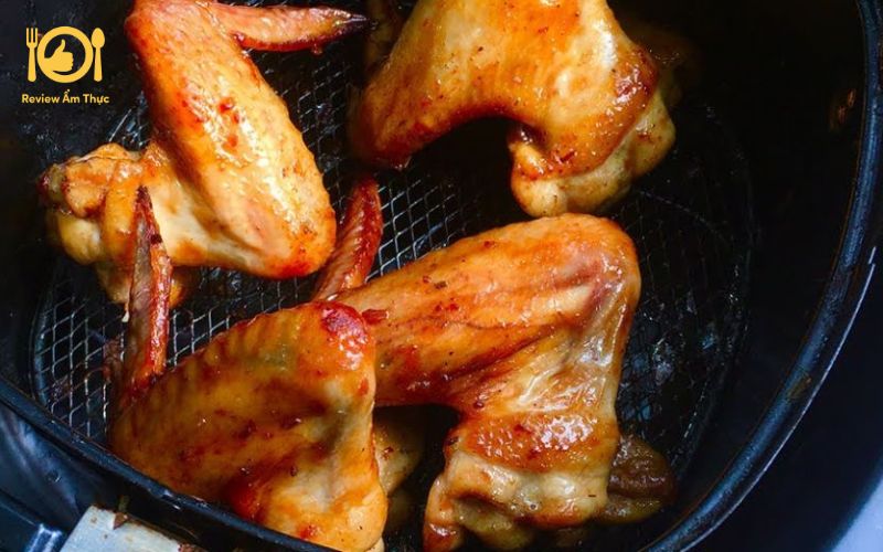 Bí quyết làm cánh gà nướng muối ớt bằng nồi chiên không dầu 13 cánh gà nướng muối ớt bằng nồi chiên không dầu