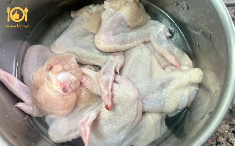 Cách làm cánh gà nướng nước mắm với nồi chiên không dầu 10 cánh gà nướng nước mắm