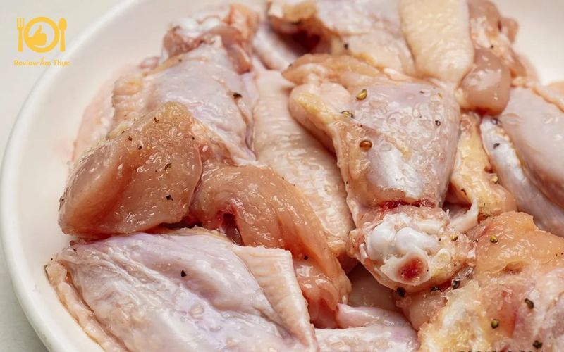 Bí quyết làm món cánh gà nướng sa tế bằng nồi chiên không dầu 8 cánh gà nướng sa tế bằng nồi chiên không dầu