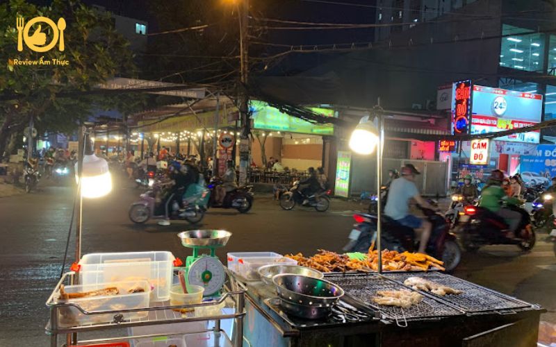 TOP 8 quán chân gà nướng Bình Thạnh ngon miễn bàn 15 Review Gà nướng Cô Gái Ấn - Quán Chân gà nướng Bình Thạnh