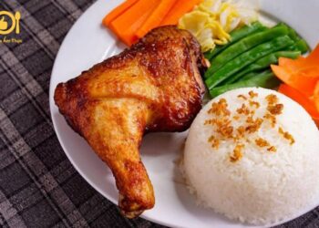 cơm đùi gà nướng