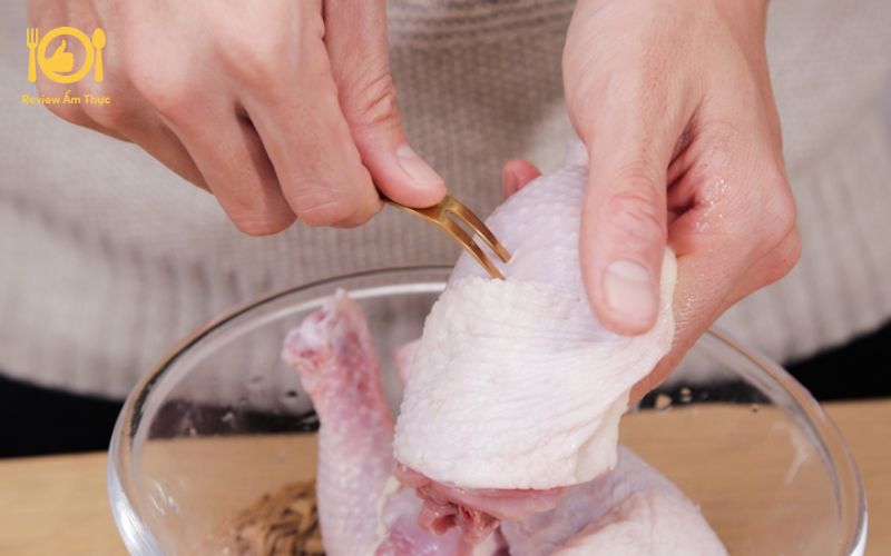 Cách nấu cơm đùi gà nướng dễ ăn, lạ miệng ngay tại nhà 11 cơm đùi gà nướng