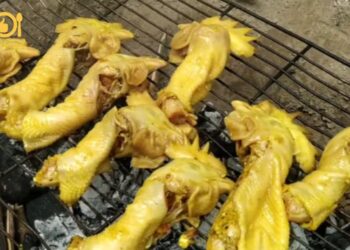 Bí kíp làm đầu gà nướng - Món ăn vặt bình dân thành tuyệt phẩm 