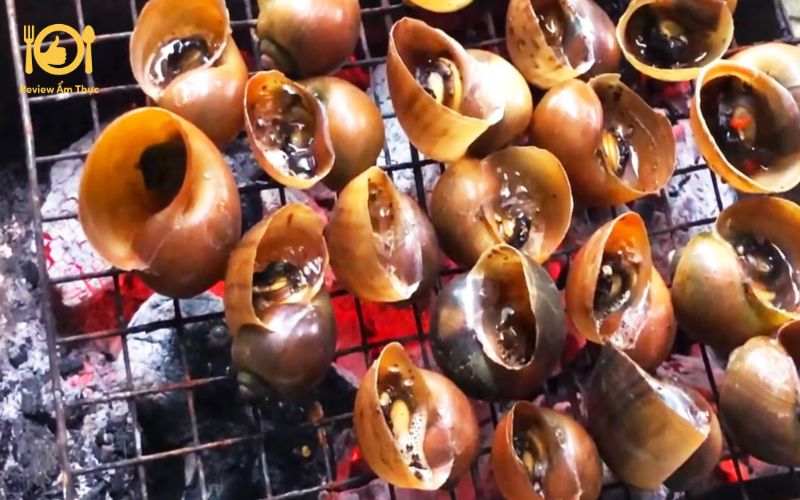 Bật mí công thức làm món ốc bươu nướng muối ớt ngon chuẩn vị 9 ốc bươu nướng muối ớt