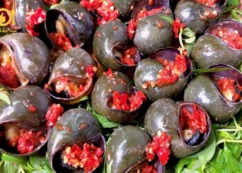 ốc bươu nướng muối ớt
