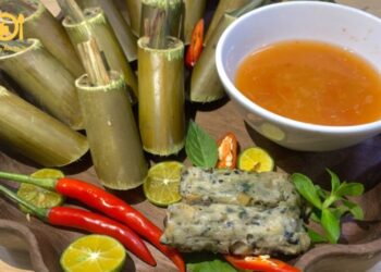 ốc nhồi ống nứa nướng