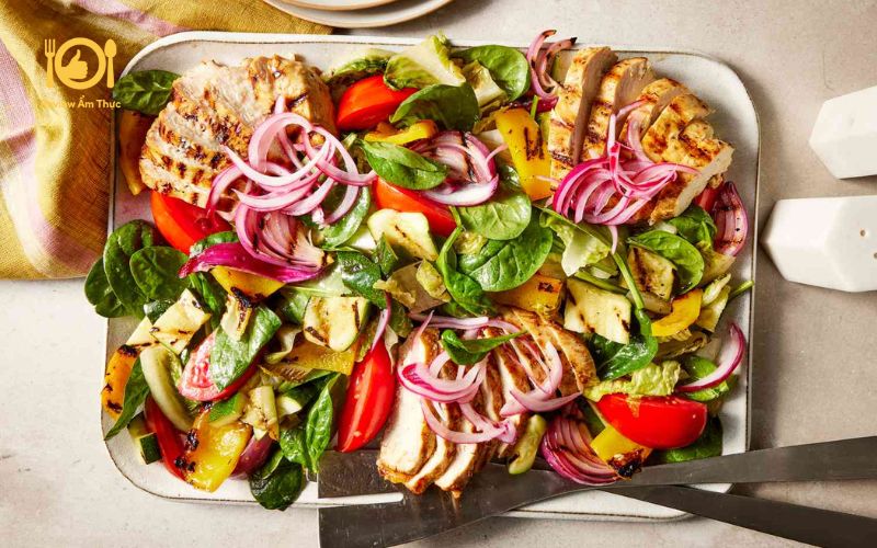 Bật mí cách làm salad ức gà nướng thơm ngon “bất bại” tại nhà 19 salad ức gà nướng