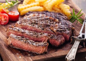 thăn bò nướng tảng