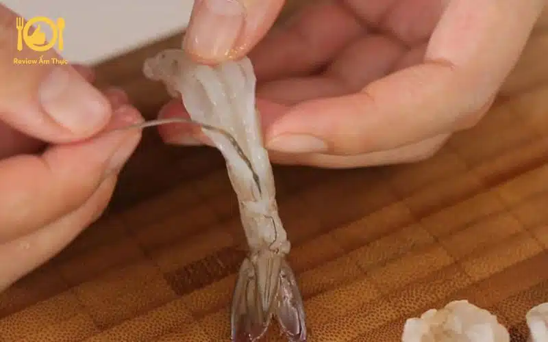 Tôm nướng lò vi sóng - Cách chế biến giữ lại chất dinh dưỡng 12 tôm nướng lò vi sóng