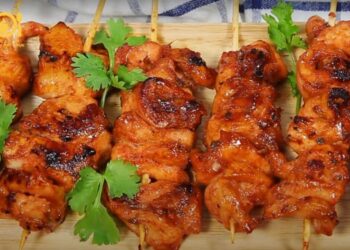 ức gà xiên nướng