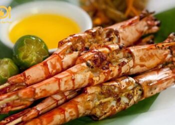 Cách làm tôm nướng muối ớt bằng lò nướng ngon mắt, hấp dẫn nhất