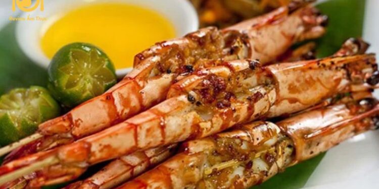 Cách làm tôm nướng muối ớt bằng lò nướng ngon mắt, hấp dẫn nhất