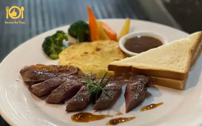 Khám phá công thức làm lõi thăn bò nướng siêu ngon lại dễ làm 10 lõi thăn bò nướng