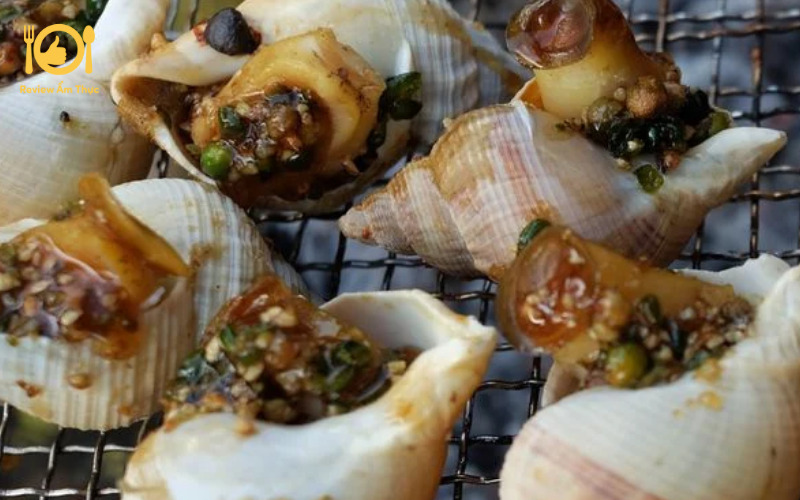 Hướng dẫn cách chế biến ốc bulot nướng tiêu xanh cực ngon 12 ốc bulot nướng tiêu xanh