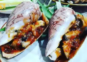 Hướng dẫn cách làm ốc giác nướng tiêu xanh cho bữa tiệc gia đình