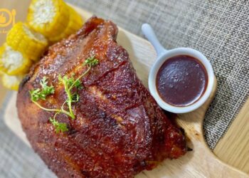 sườn bò nướng tảng