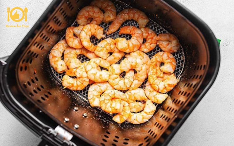 Tôm nướng mọi bằng nồi chiên không dầu: Món ngon đầy hương vị 6 tôm nướng mọi bằng nồi chiên không dầu