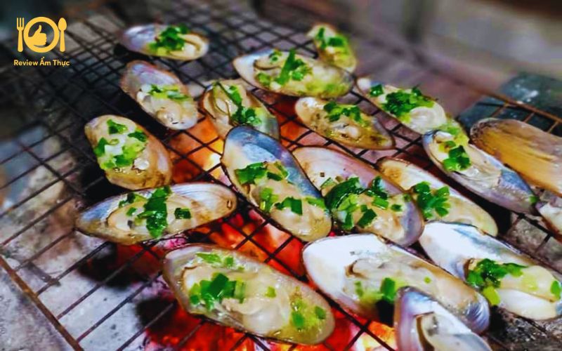 Bật mí cách làm vẹm nướng phô mai thơm ngon, khó cưỡng 7 vẹm nướng phô mai