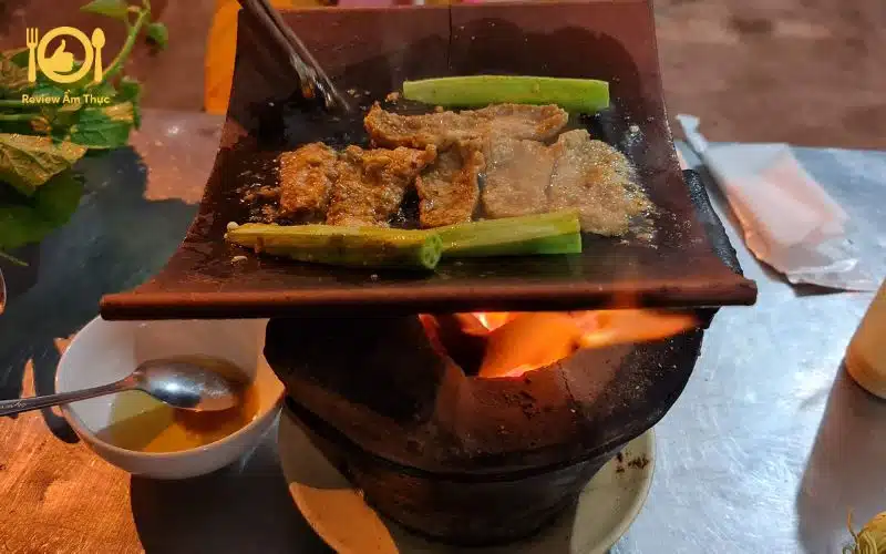 Bật mí 2 quán bò nướng ngói Quận 10 đáng trải nghiệm nhất 9 Bò nướng ngói quận 10