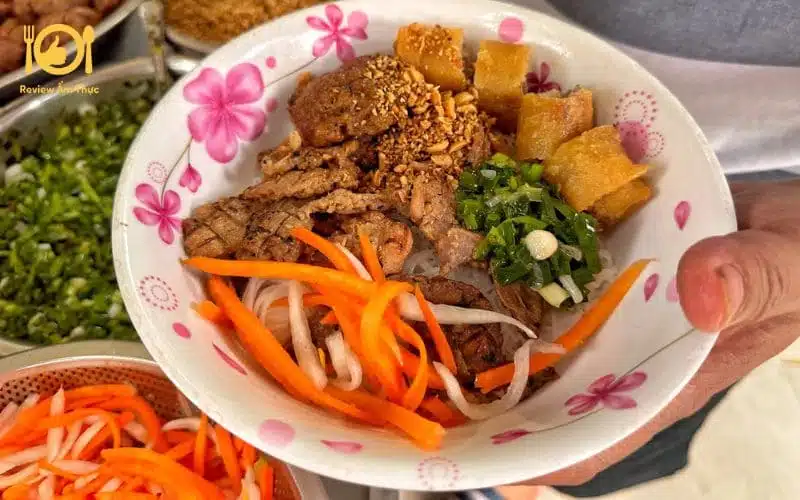 Review TOP 3 quán bún thịt nướng Trần Hưng Đạo ngon, chất lượng 7 bún thịt nướng trần hưng đạo