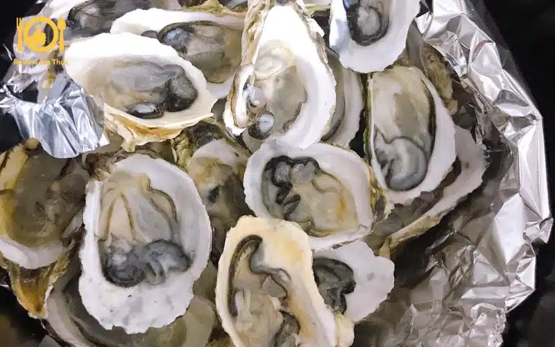 Mách bạn 3 cách làm hàu nướng giấy bạc đơn giản mà ngon tại nhà 16 hàu nướng giấy bạc