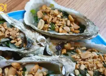 hàu nướng mỡ hành chấm gì