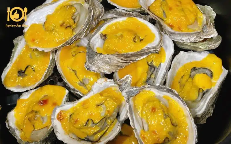 Bí quyết làm hàu nướng phô mai trứng muối chuẩn vị nhà hàng 7 hàu nướng phô mai trứng muối