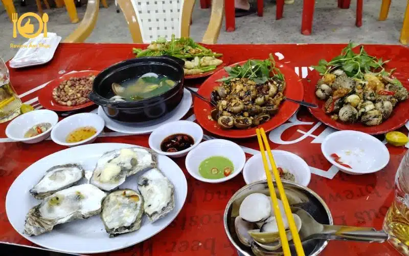 Review top 4 quán hàu nướng Quận 8 cho tín đồ mê hải sản 8 hàu nướng quận 8