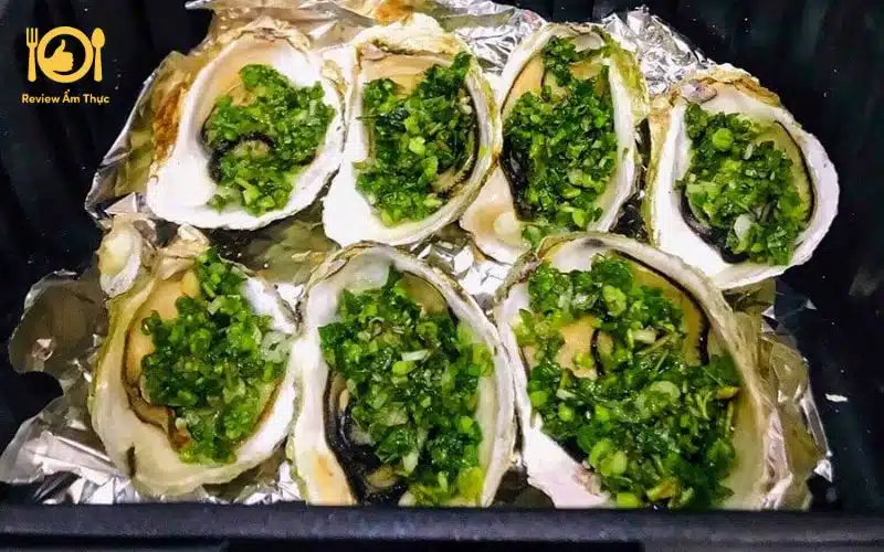 Tổng hợp 4 món hàu nướng trứng cút thơm ngon tuyệt đỉnh cú mèo 12 hàu nướng trứng cút