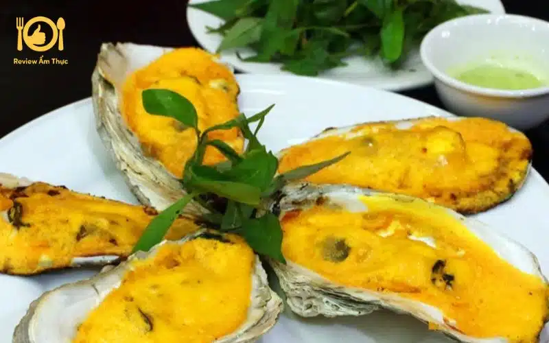 Cách làm hàu nướng trứng muối chuẩn vị nhà hàng 5 sao 11 hàu nướng trứng muối