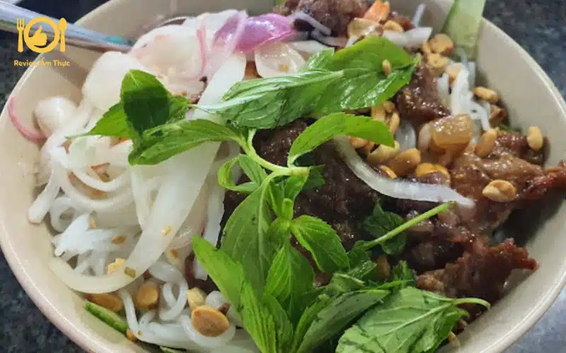 Review bún thịt nướng Bà Cam: Có gì khiến thực khách nhớ mãi? 6 bún thịt nướng bà cam