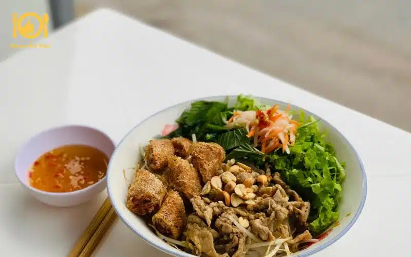 Điểm danh top 6 quán bún thịt nướng Cần Thơ ngon và nổi tiếng 8 bún thịt nướng cần thơ