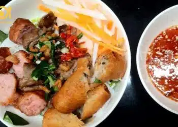 bún thịt nướng chợ bàn cờ