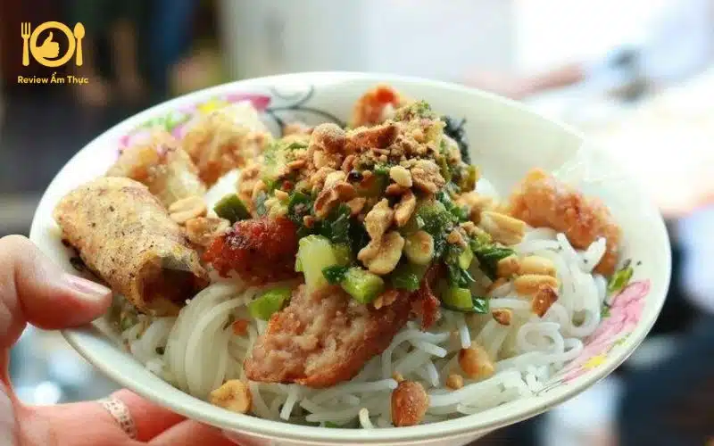 Review 4 quán bún thịt nướng Hội An ngon nhất phố cổ bạn nên thử 9 bún thịt nướng hội an