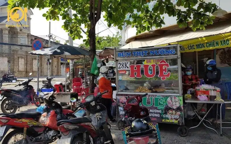 Review quán bún thịt nướng Huệ Quận 11 ngon, rẻ bạn nên ăn thử 7 bún thịt nướng huệ