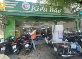 bún thịt nướng kiều bảo lê trọng tấn