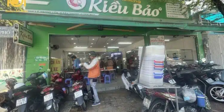 bún thịt nướng kiều bảo lê trọng tấn