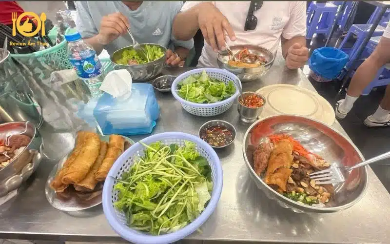 Review quán bún thịt nướng Kiều Bảo Ni Sư Huỳnh Liên ngon, rẻ 8 bún thịt nướng kiều bảo ni sư huỳnh liên