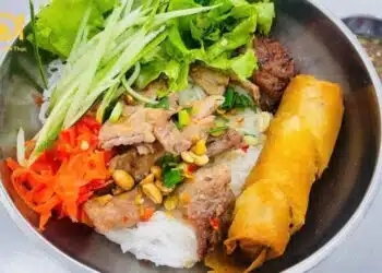 bún thịt nướng kiều bảo ni sư huỳnh liên